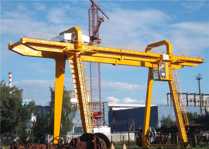 Heavy Duty Double Girder Door Frame Rail Gantry Crane Outdoor Industrial Type